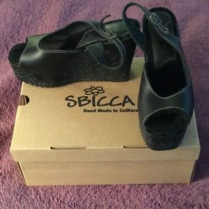 Sbicca black wedge cute shoes